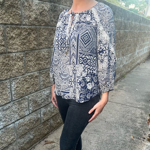 Alice & Trixie 100% Silk Navy Blue and White Blouse - Picture 2 of 6